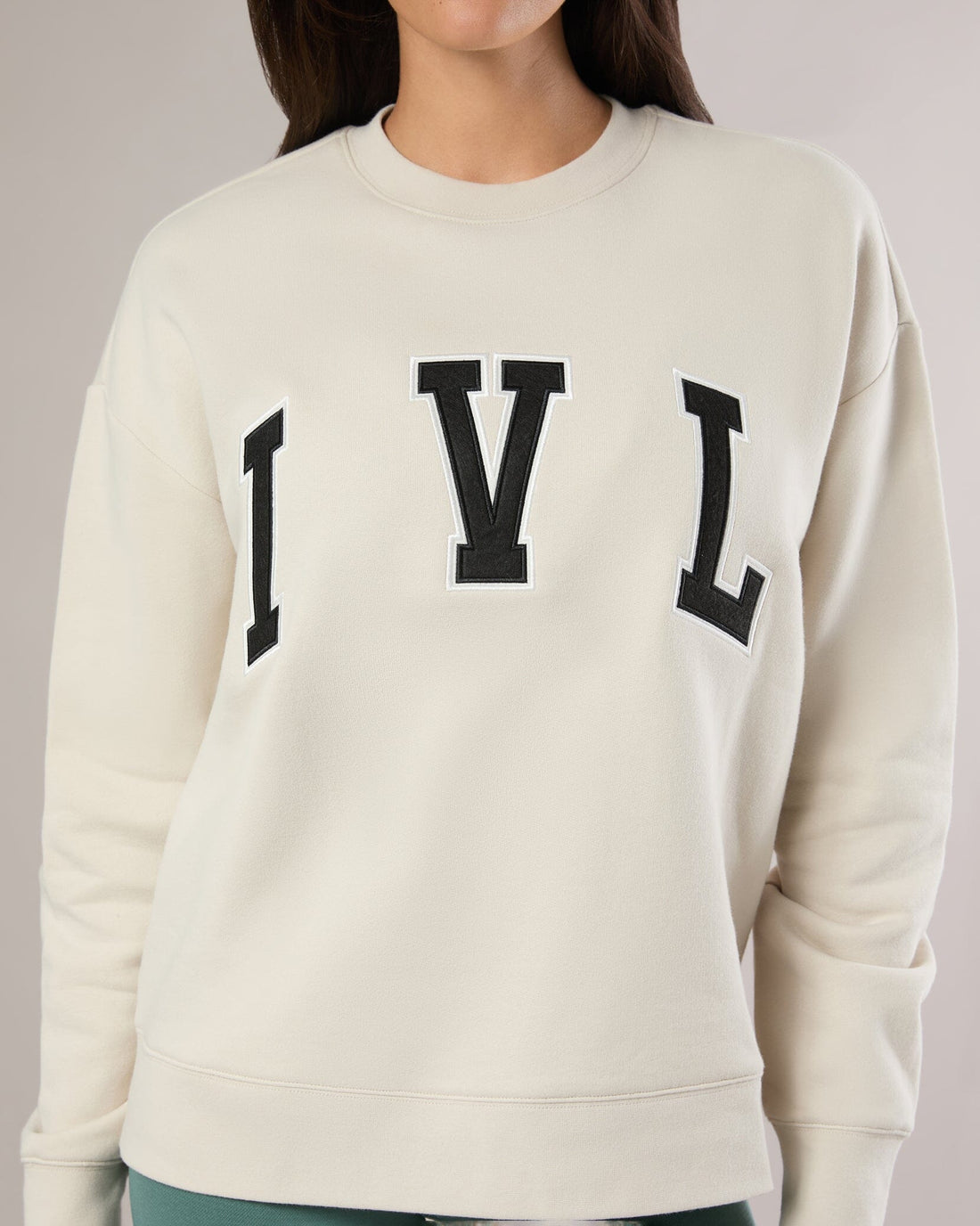 IVL BEIGE CREWNECK