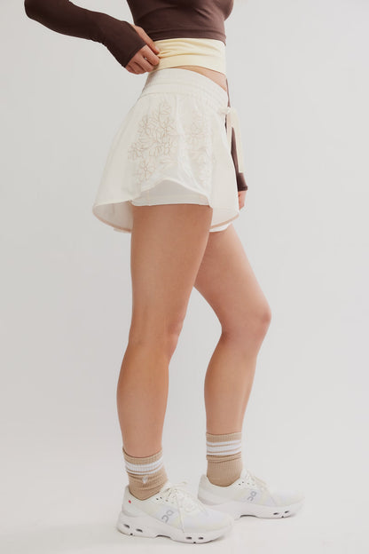 WILD BLOOM SHORTS
