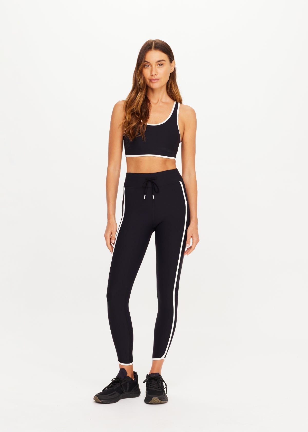 JADE BLACK SET