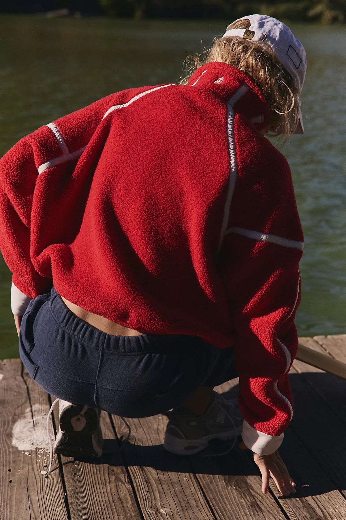 CANDY APPLE SWEAT