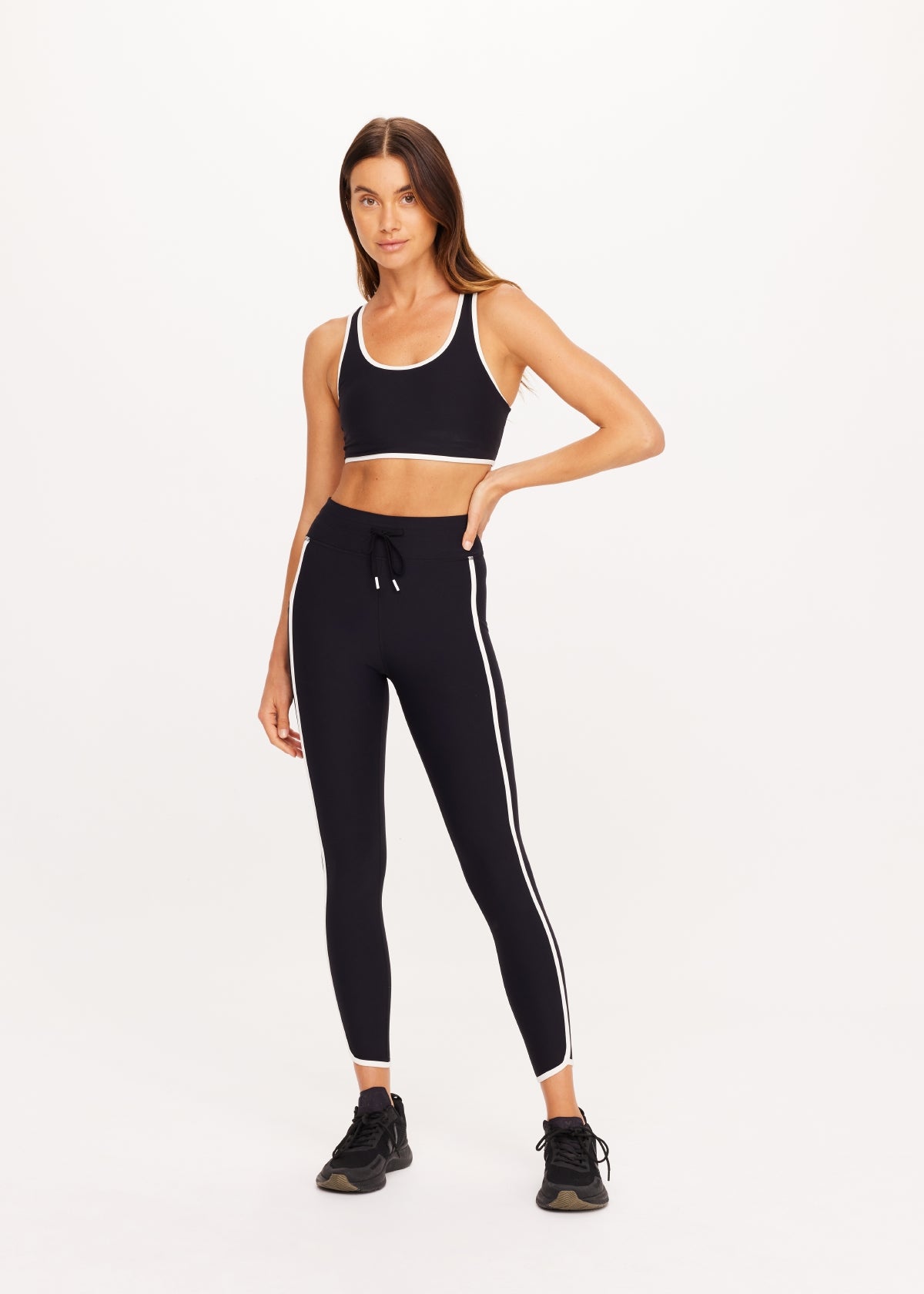 JADE BLACK SET