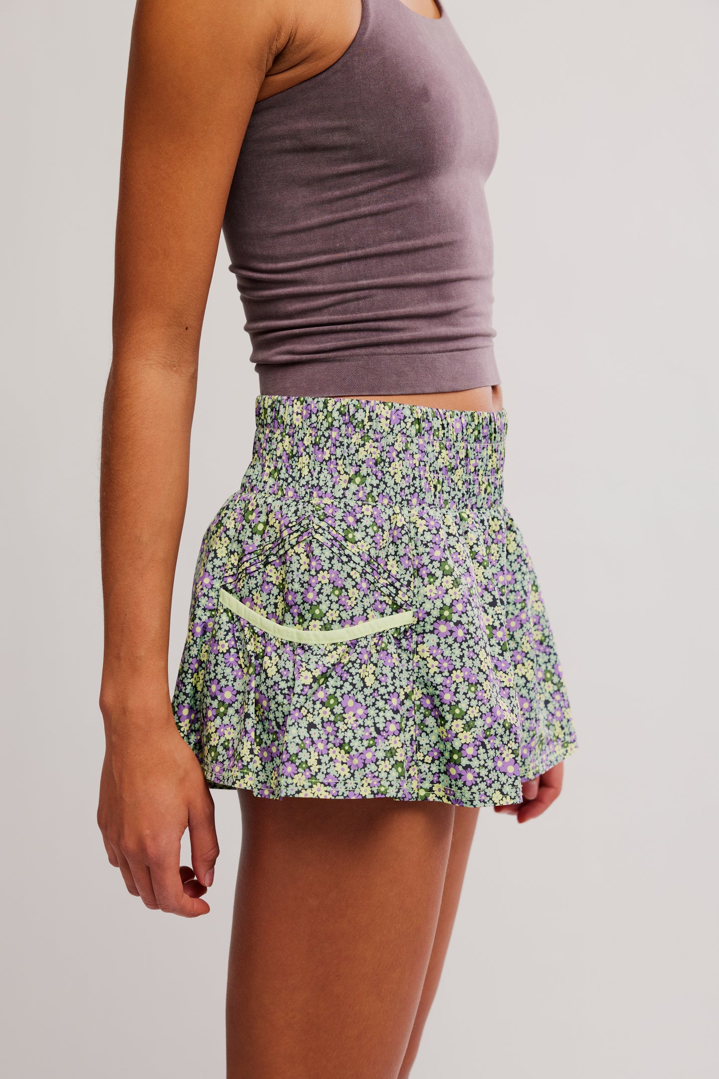 Flower Green Short