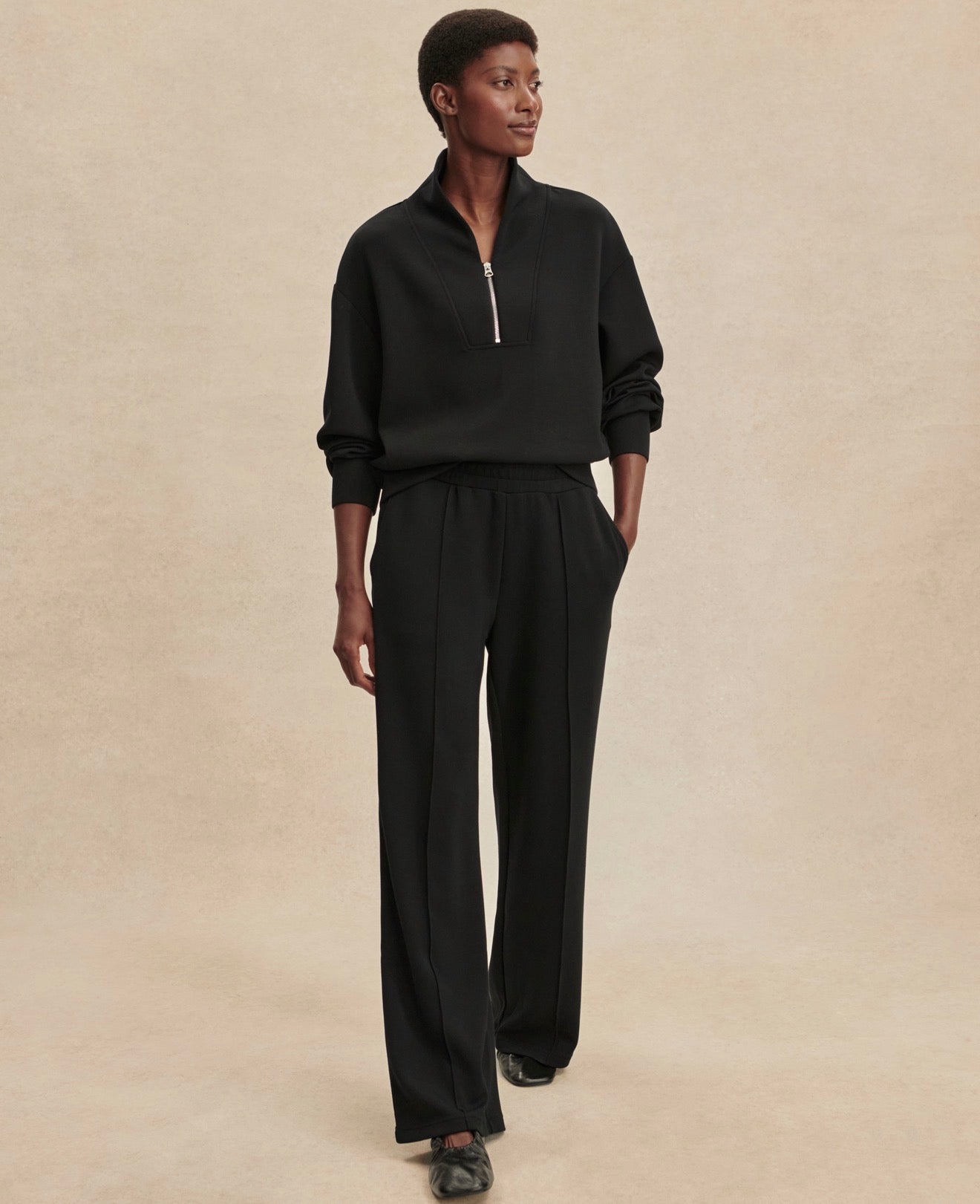 BLACK COMFY SET