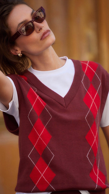 PORT RED KNIT VEST
