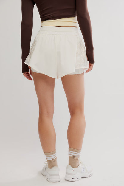 WILD BLOOM SHORTS